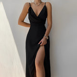 Andreia - Elegant and Versatile Dress