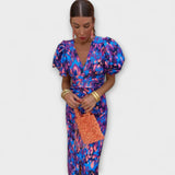 Vanessa - Elegant Dress with V-Neckline